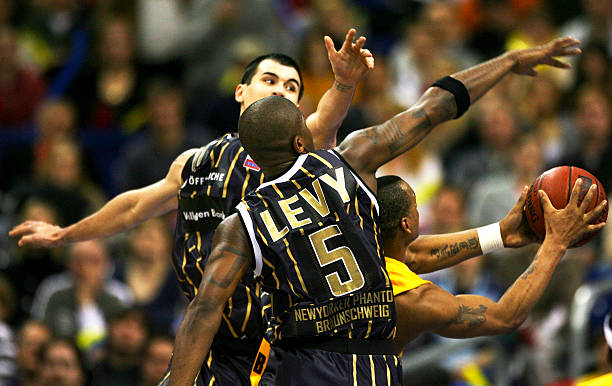 上处于劣势 上处于劣势